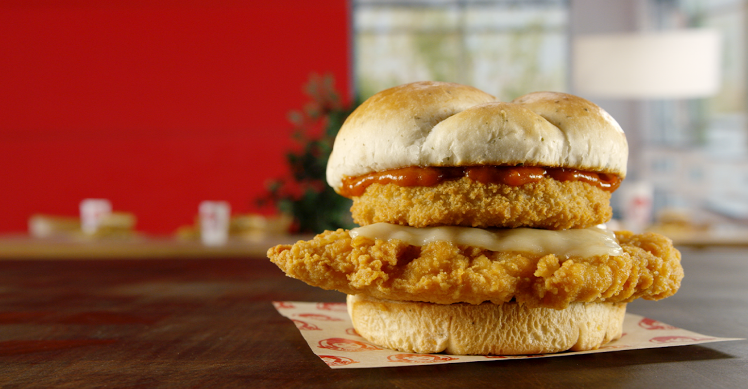 Wendy’s Offers Italian Mozzarella Chicken Sandwich, Garlic Fries ...